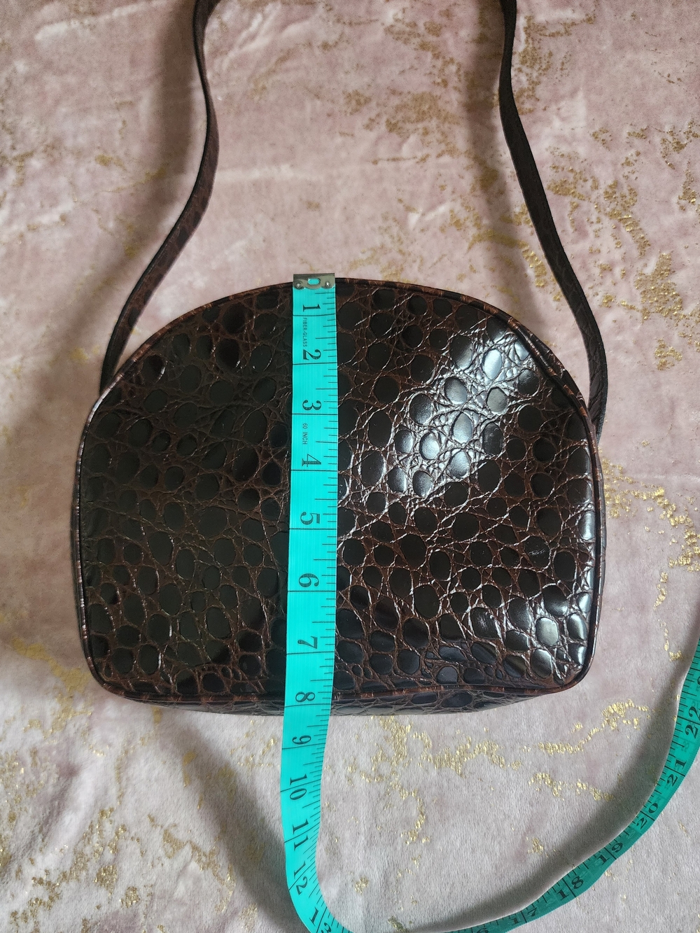 SALVATORE FERRAGAMO | Cross Body Leather Embossed Crocodile Bag - Picture 15 of 16